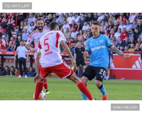 门兴格拉德巴赫0-2不敌奥格斯堡，遭遇联赛三连败